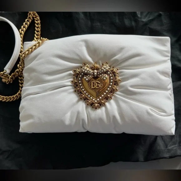 NWT Authentic Dolce & Gabbana Devotion White Leather Heart Bag Gold Chain Pearl - Picture 10 of 14